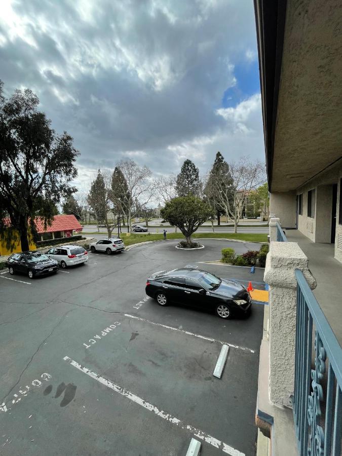 Chino Motel Εξωτερικό φωτογραφία