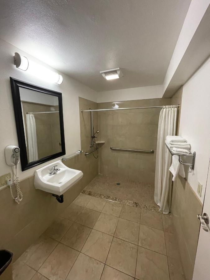Chino Motel Εξωτερικό φωτογραφία
